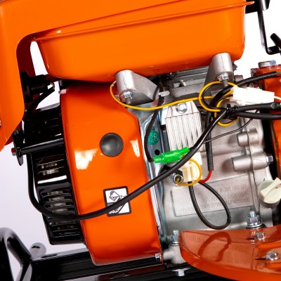 Poza Motocultor Detoolz DZ-MT1004-S001-G01, 8.5CP, 212CC, benzina 4T, 4 viteze, pornire manuala, cu roti. Poza 36719