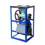 Masina tocat carne #32 cu masuta si motor electric 2200W, 2kg/min Micul Fermier GF-0342